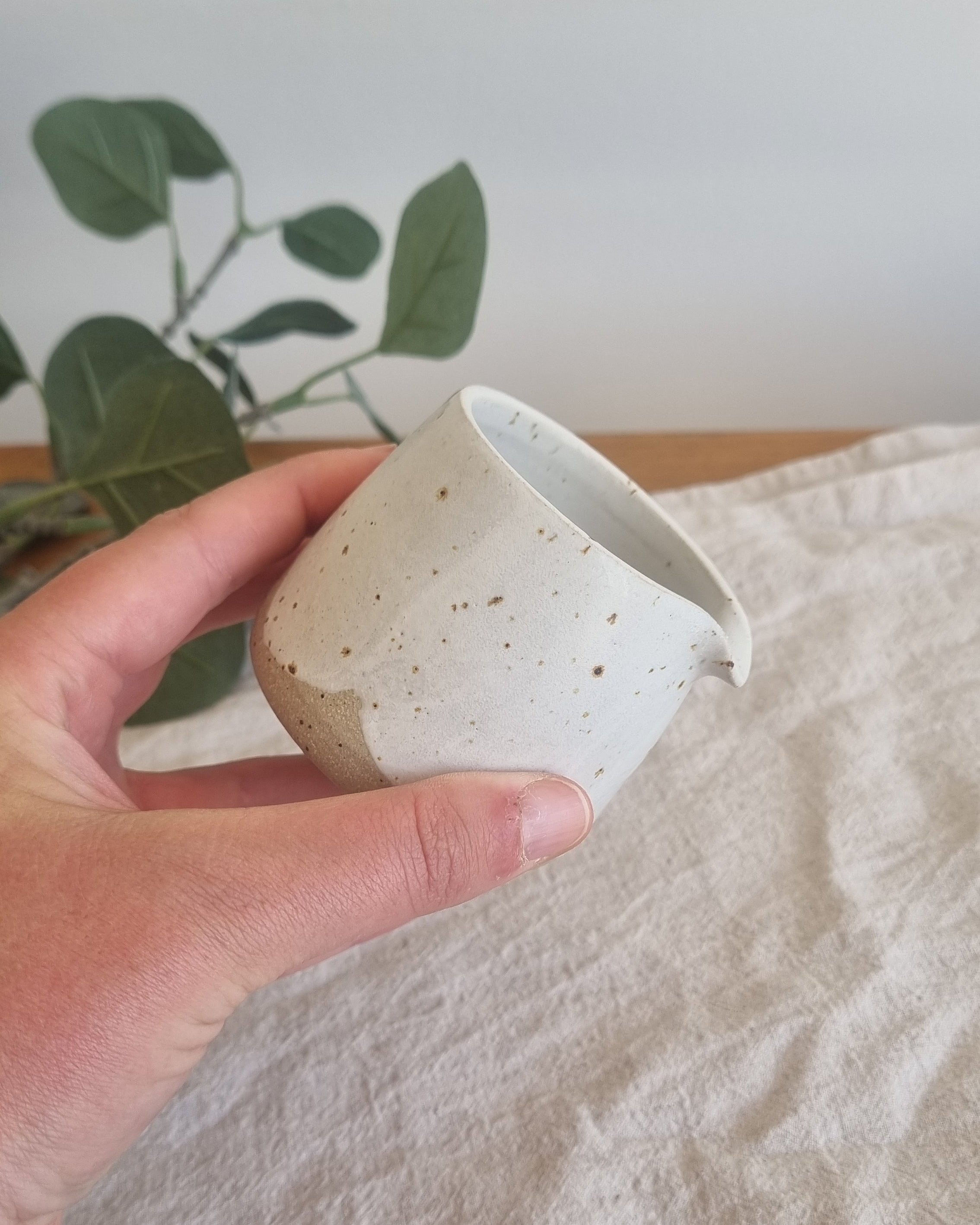 White Speckled Scallop Design Ceramic Milk Jug